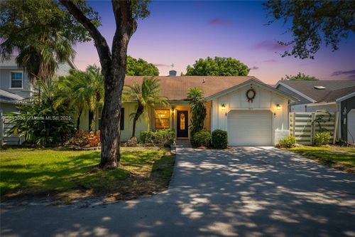 14301 Sw 146th Ter, Miami, FL, 33186-7210 | Card Image