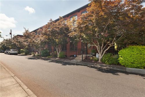 apt-12-131 Radium St Nw, Marietta, GA, 30060-1369 | Card Image
