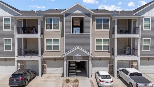 unit-b2-4192 W Mckellen Dr, Herriman, UT, 84096-2202 | Card Image