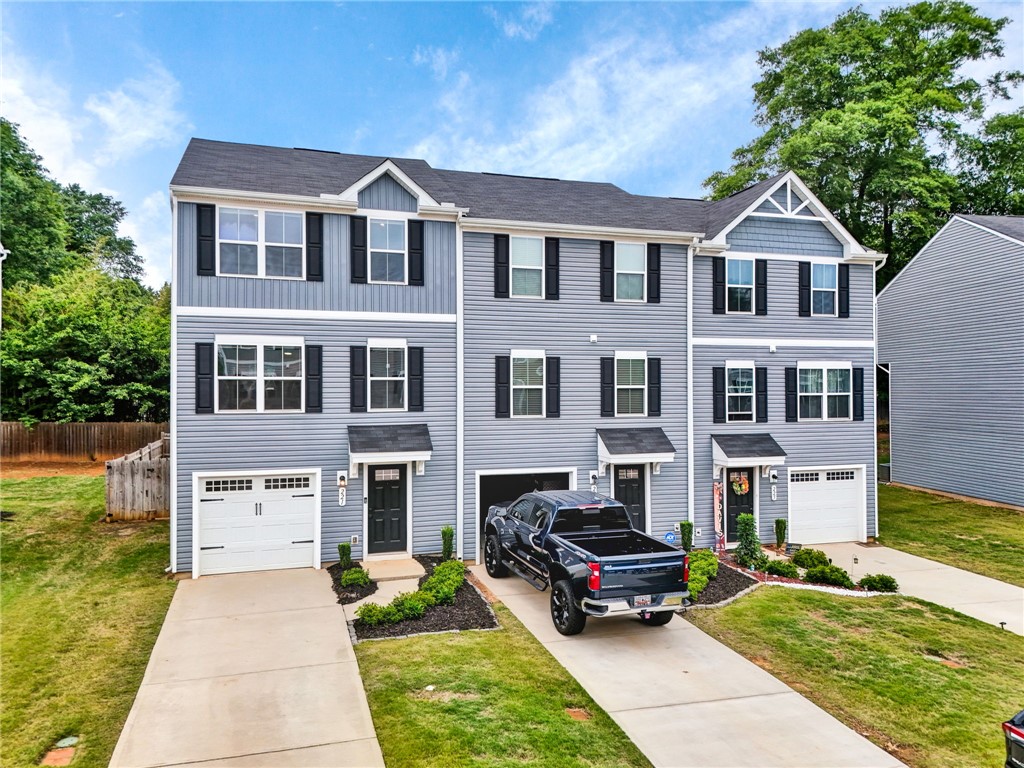 Residential in Easley