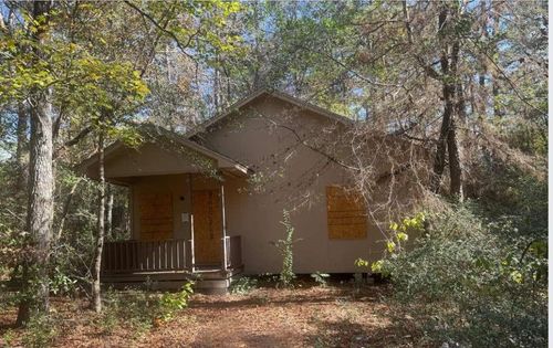 384 Sandy Ln, Woodville, TX, 75979-7749 | Card Image