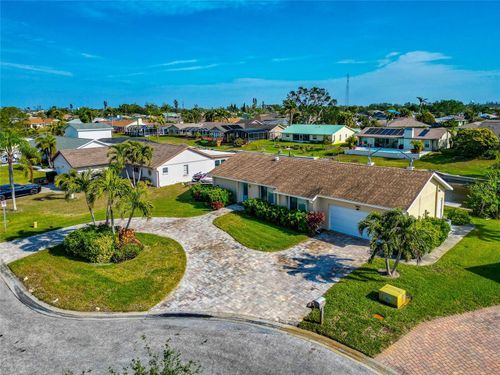 5011 Mangrove Point Rd, Bradenton, FL, 34210-2132 | Card Image