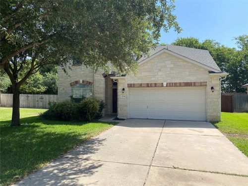 30318 Bumble Bee Dr, Georgetown, TX, 78628-3718 | Card Image