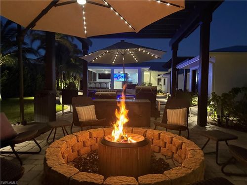 1555 Crayton Rd, NAPLES, FL, 34102-5123 | Card Image
