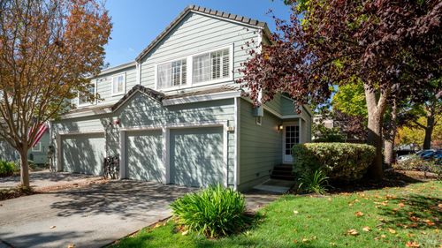 829 Chardonnay Circle, Petaluma, CA, 94954 | Card Image