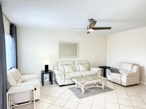 205-2880 Lake Osborne Dr, Lake Worth Beach, FL, 33461-5905 | Card Image