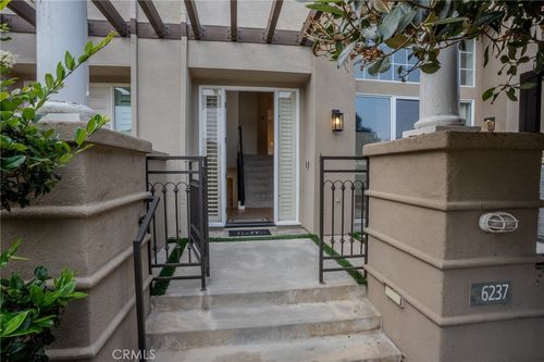 6237 Surfcove Cir, Huntington Beach, CA, 92648-7509 | Card Image