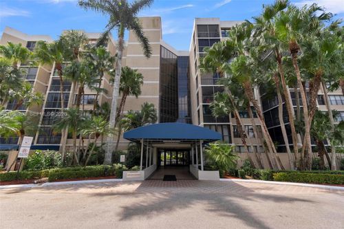 apt-401-16300 Golf Club Rd, Weston, FL, 33326-1661 | Card Image