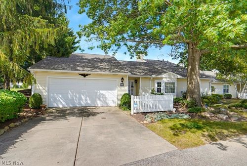 134-938 Sturbridge Dr, Akron, OH, 44313-8031 | Card Image