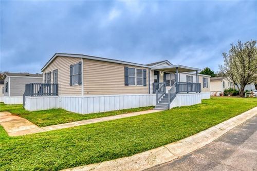 1060 Fairmont Dr, Lovejoy, GA, 30228-6202 | Card Image