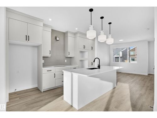 679 Orchards Blvd Sw, Edmonton, AB, T6X3C1 | Card Image