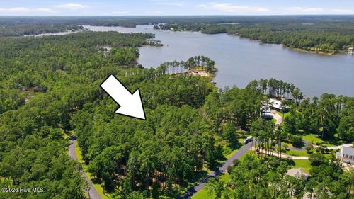 555 Homestead Rd, Oriental, NC, 28571-7516 | Card Image