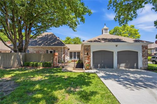 10240 Conser St, Overland Park, KS, 66212-2510 | Card Image
