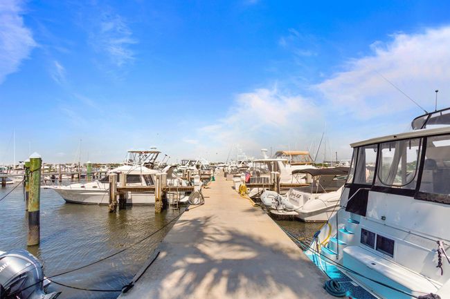 APT-301 - 804 E Windward Way, Condo with 3 bedrooms, 2 bathrooms and null parking in Lantana FL | Image 37