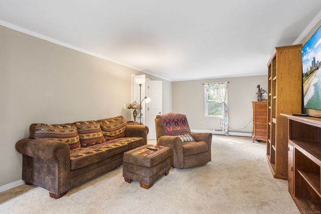 97 Wildwood Cir, House other with 4 bedrooms, 3 bathrooms and null parking in Durham CT | Image 6