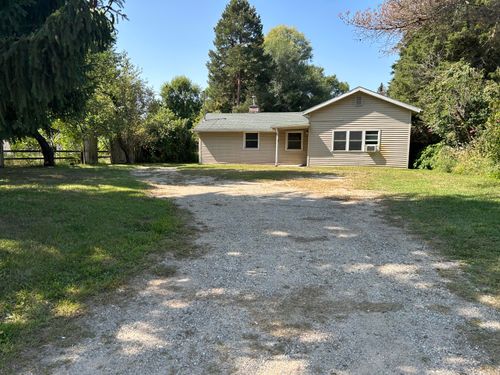 4790 S Greenville Rd, Greenville, MI, 48838-8204 | Card Image