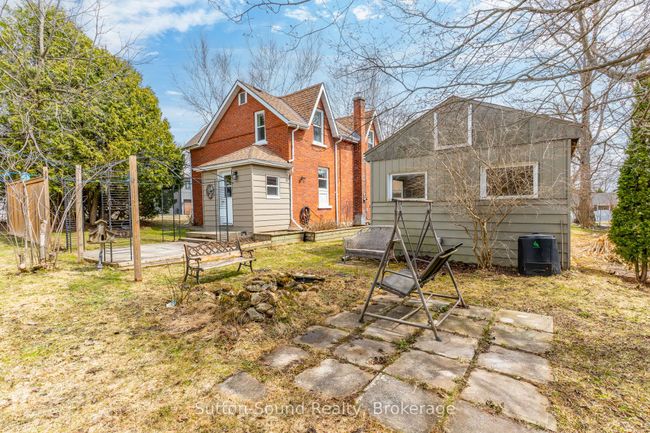 2348 5th Ave W, House other with 3 bedrooms, 2 bathrooms and 4 parking in Owen Sound ON | Image 21