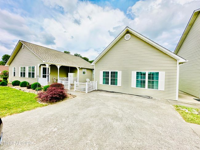 813 Clear Creek Pkwy, House other with 4 bedrooms, 3 bathrooms and null parking in Clarkrange TN | Image 18