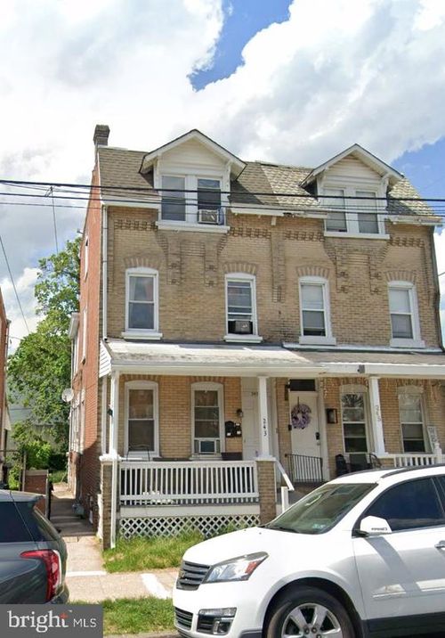 243 Buttonwood St, NORRISTOWN, PA, 19401-4411 | Card Image