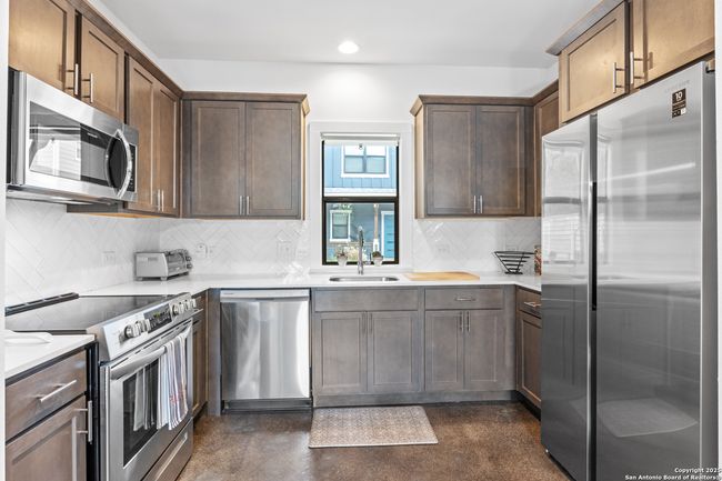 UNIT-401 - 211 Utah St, Townhouse with 2 bedrooms, 3 bathrooms and null parking in San Antonio TX | Image 14