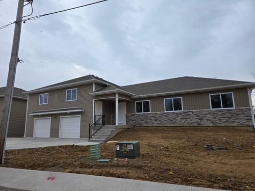 ab-8125 N North Brown Station Rd, COLUMBIA, MO, 65202 | Card Image