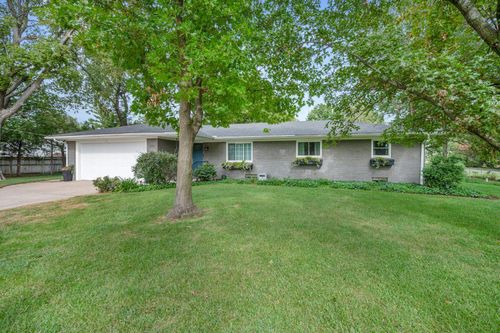 3750 S Ridge Rd, Wichita, KS, 67215-1436 | Card Image