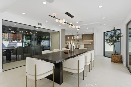 2638 Zorada Dr, Los Angeles, CA, 90046-1747 | Card Image