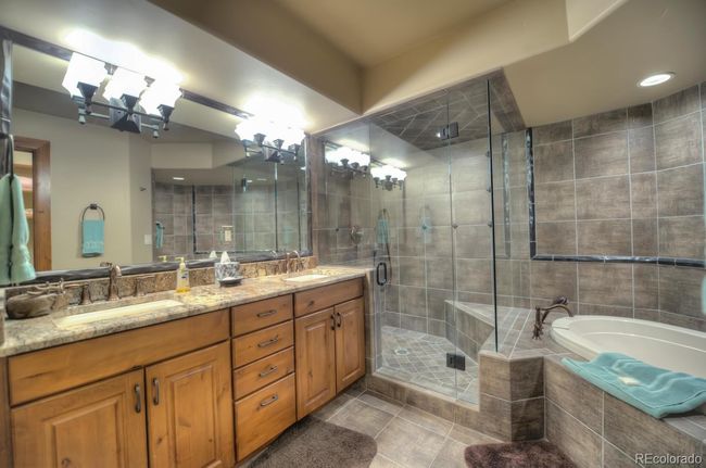 Downstairs Bathroom 5 | Image 38