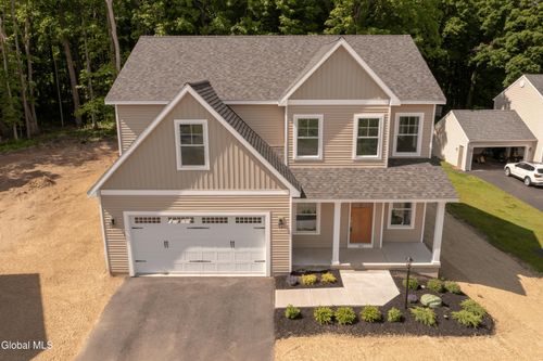 3 Kinns Rd, Clifton Park, NY, 12065 | Card Image