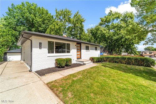 1200 Eric Ln, Cleveland, OH, 44109-4548 | Card Image