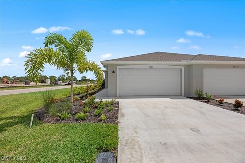 9051 Leatherwood Loop, LEHIGH ACRES, FL, 33936-4949 | Card Image
