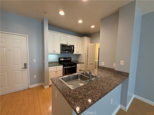 2272 Scholarship, Irvine, CA, 92612-5682 | Card Image