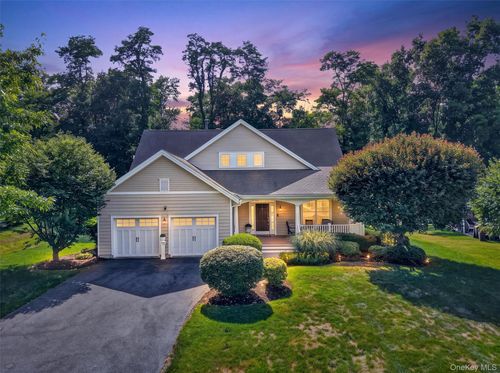 birchwood-way-18 Sassafras Circle, East Fishkill, NY, 12533 | Card Image