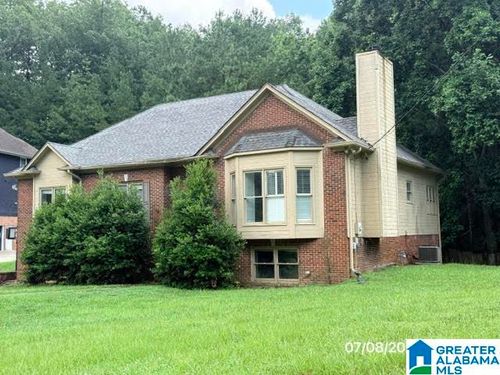 1929 Valewood Cir, HOOVER, AL, 35244-8259 | Card Image