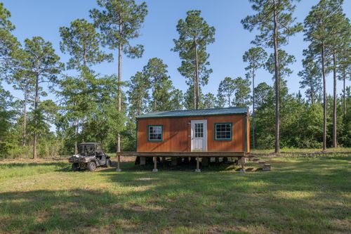 1 Planters Dr S, Laurel Hill, FL, 32567 | Card Image