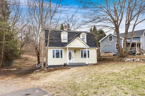 528 Walker St, Lenox Dale, MA, 01242-4202 | Card Image