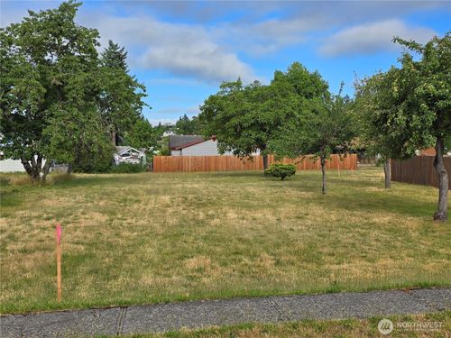 116 Pennsylvania Ave N, Eatonville, WA, 98328-8088 | Card Image
