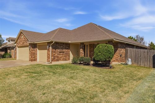11221 Nw 104th St, Yukon, OK, 73099-1807 | Card Image