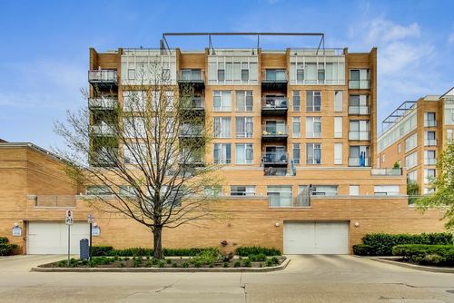 unit-501-1720 Oak Ave, Evanston, IL, 60201-5982 | Card Image