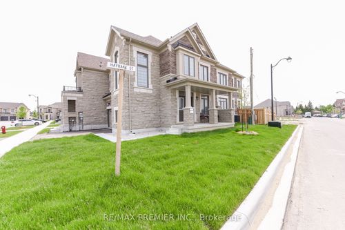 215 Hayrake St, Brampton, ON, L6Z0K2 | Card Image