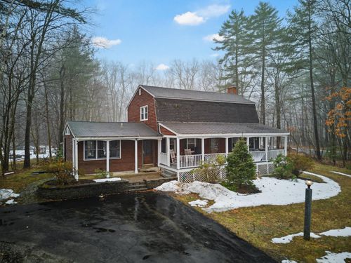 104 Old Auburn Rd, Derry, NH, 03038-5415 | Card Image