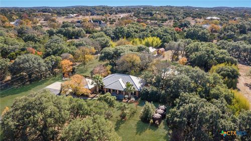 130 Mallard Dr, Boerne, TX, 78006-4502 | Card Image