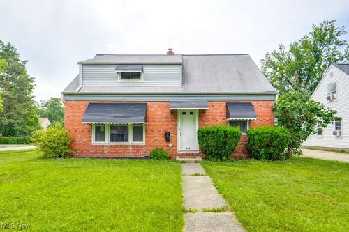 640 E 261st St, Euclid, OH, 44132-1904 | Card Image