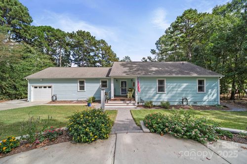 1215 Molokai Dr, Tega Cay, SC, 29708-8572 | Card Image