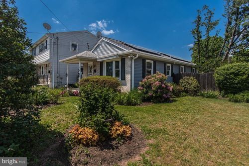 747 Logan St, POTTSTOWN, PA, 19464-4505 | Card Image