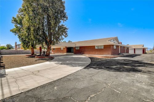 5600 Del Rey Avenue, Las Vegas, NV, 89146 | Card Image