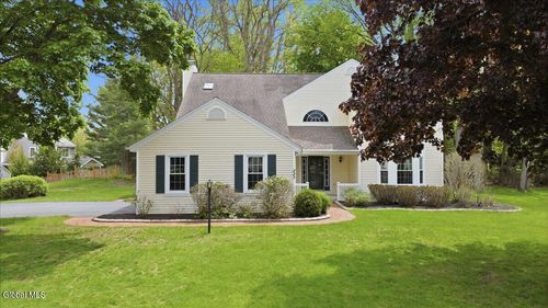 225 Walnut Lane, Guilderland, NY, 12159 | Card Image