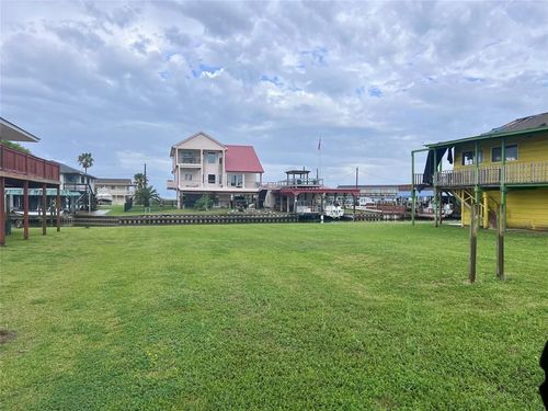 000 Jolly Boat Ln, Freeport, TX, 77541 | Card Image