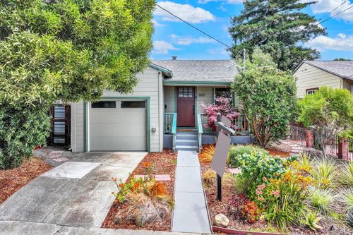 860 31st Street, Richmond, CA, 94804 | Card Image