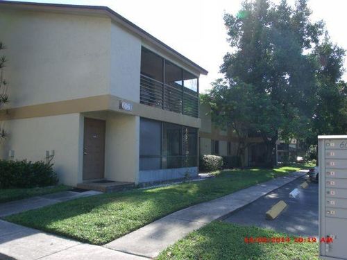 606 Gardens Dr, Pompano Beach, FL, 33069-6409 | Card Image